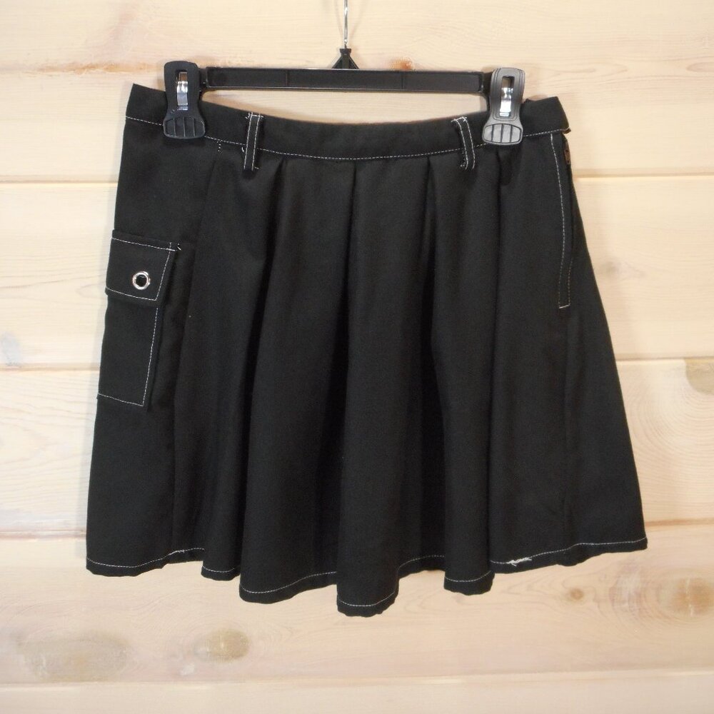 Hot Topic Women's size M Black Pleated Mini Skirt Side Zip Goth Pocket